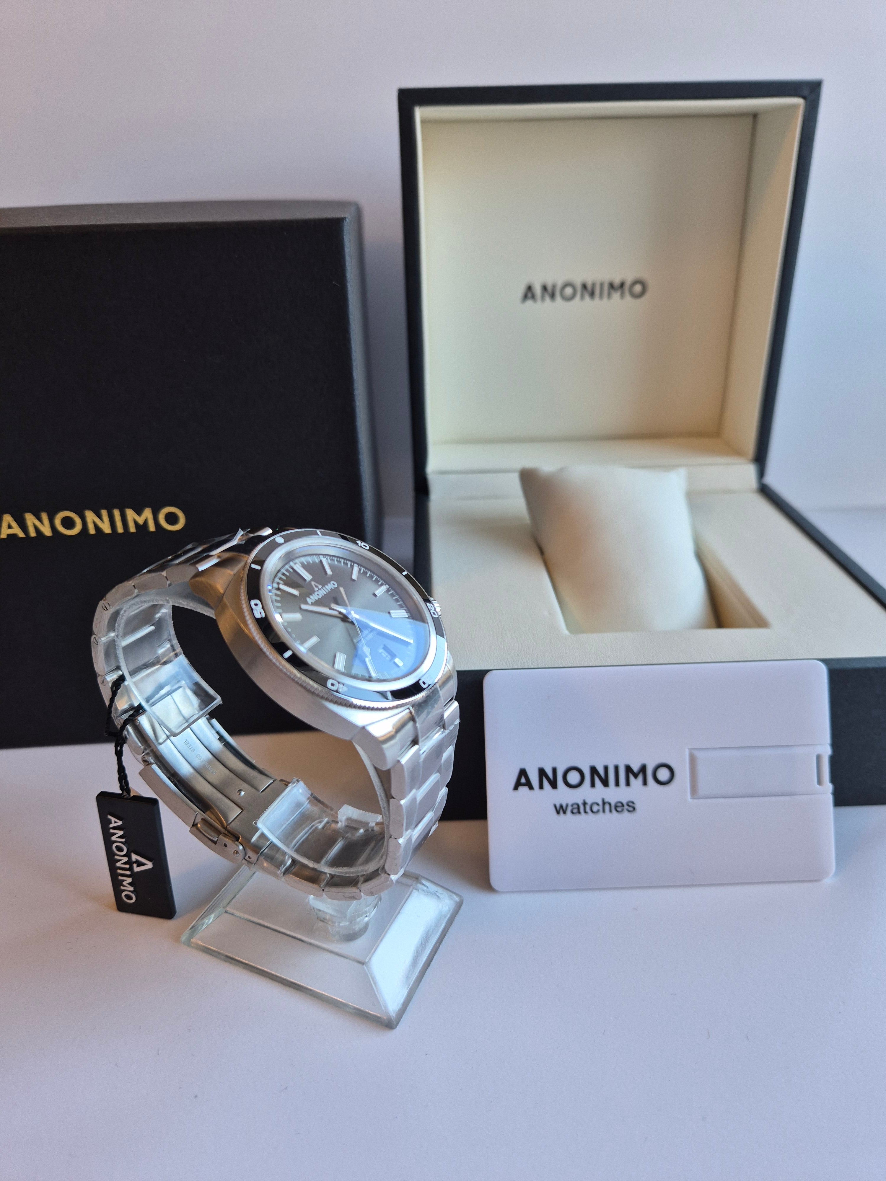 Anonimo Nautilo Vintage 42 Automatico
Orologio da uomo  AM-5019.09.101.M01