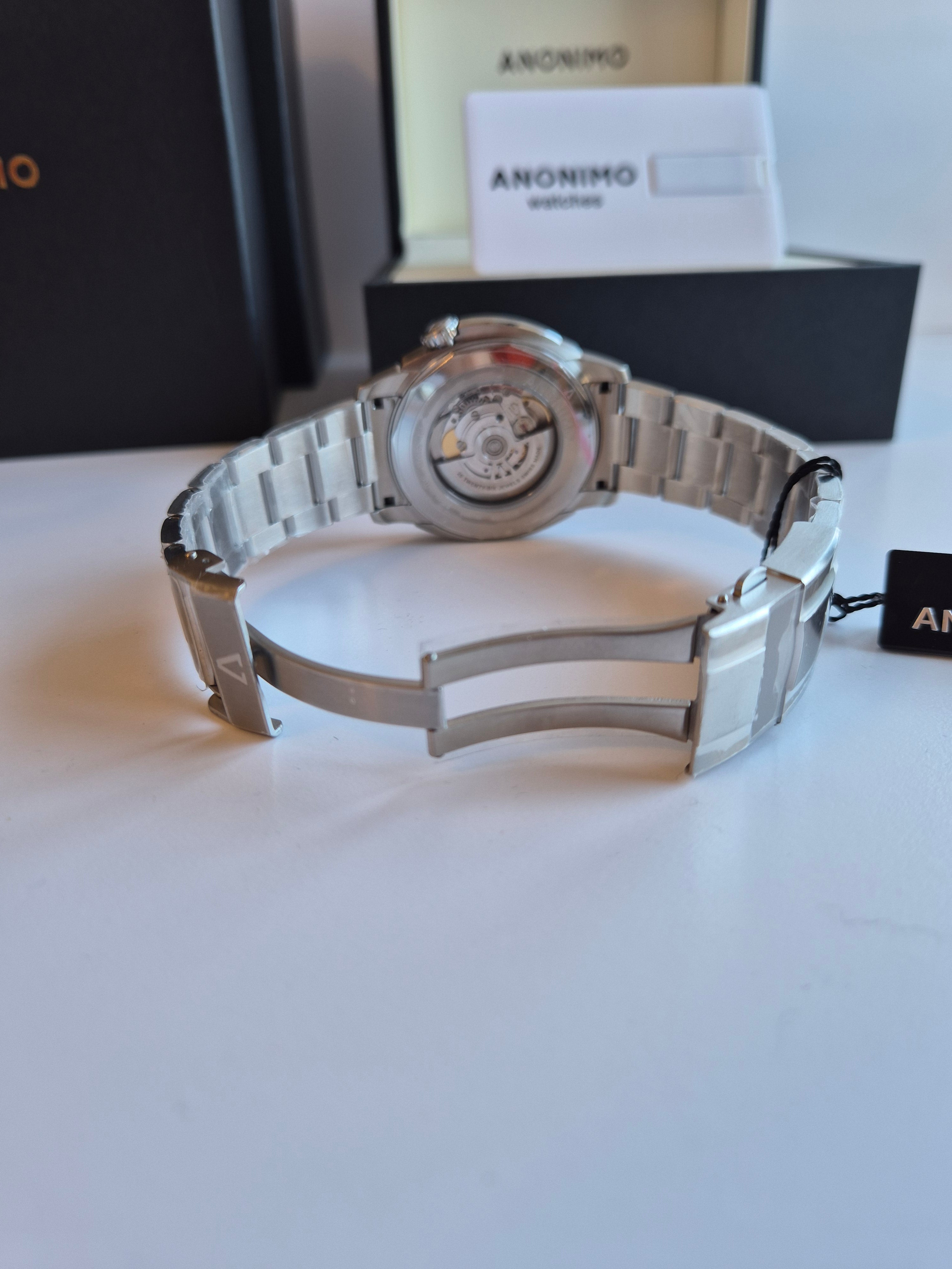 Anonimo Nautilo Vintage 42 Automatico
Orologio da uomo  AM-5019.09.101.M01